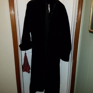 **PRICE DROP** Maxi modacrylic "fur" coat size 16